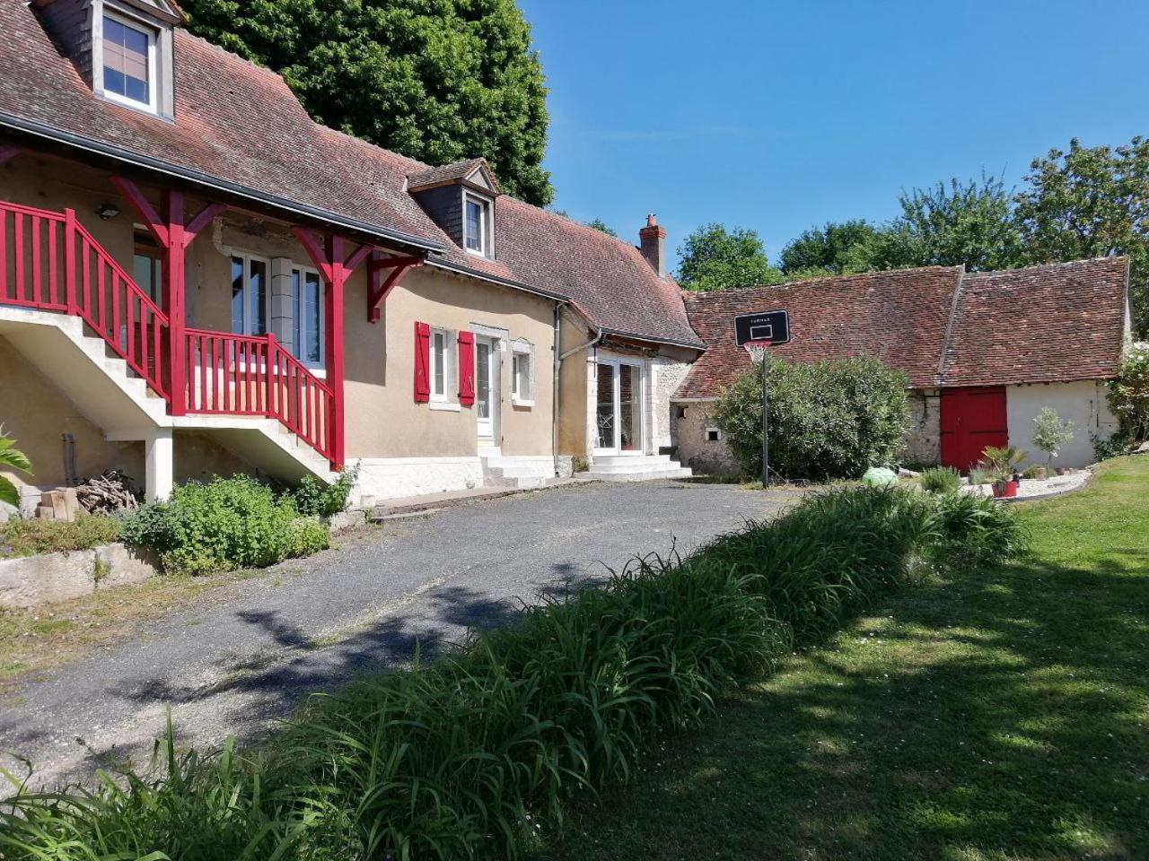 Maison De Charme Pres De Beauval Saint-Cyran-du-Jambot ภายนอก รูปภาพ