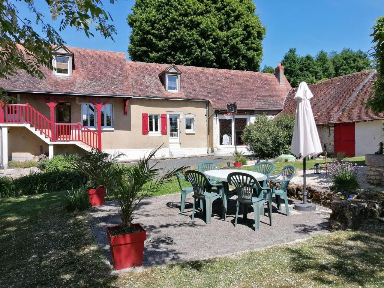 Maison De Charme Pres De Beauval Saint-Cyran-du-Jambot ภายนอก รูปภาพ