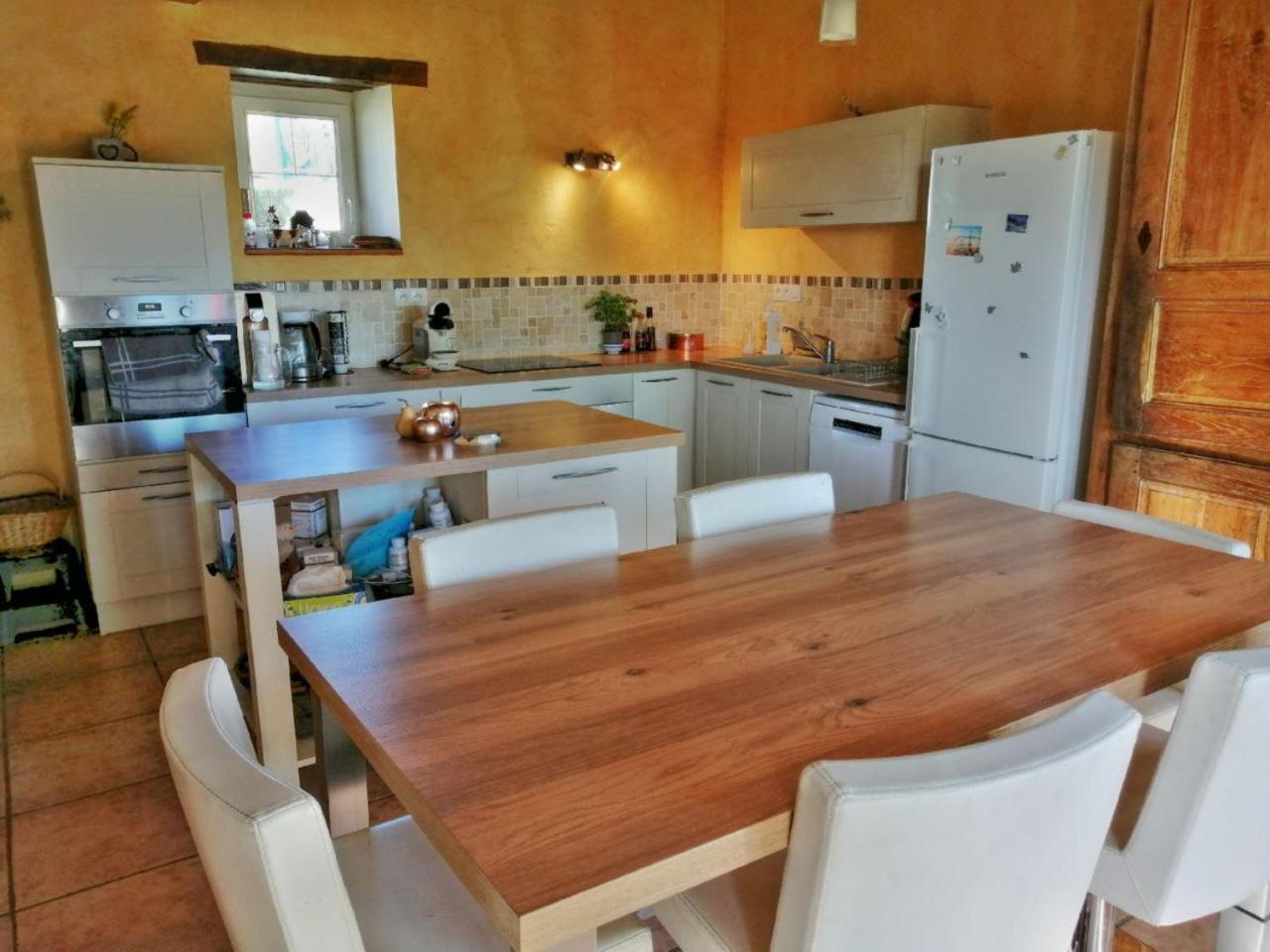 Maison De Charme Pres De Beauval Saint-Cyran-du-Jambot ภายนอก รูปภาพ