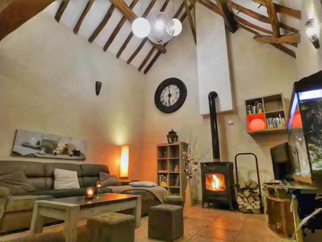 Maison De Charme Pres De Beauval Saint-Cyran-du-Jambot ภายนอก รูปภาพ